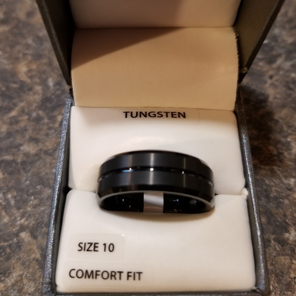 Mens tungsten ring